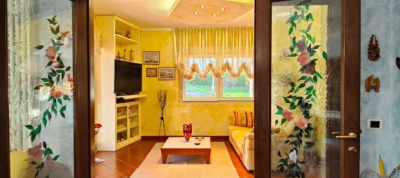 21-Zimmer Villa in Licciana Nardi, Italy, Nr. 45270 30