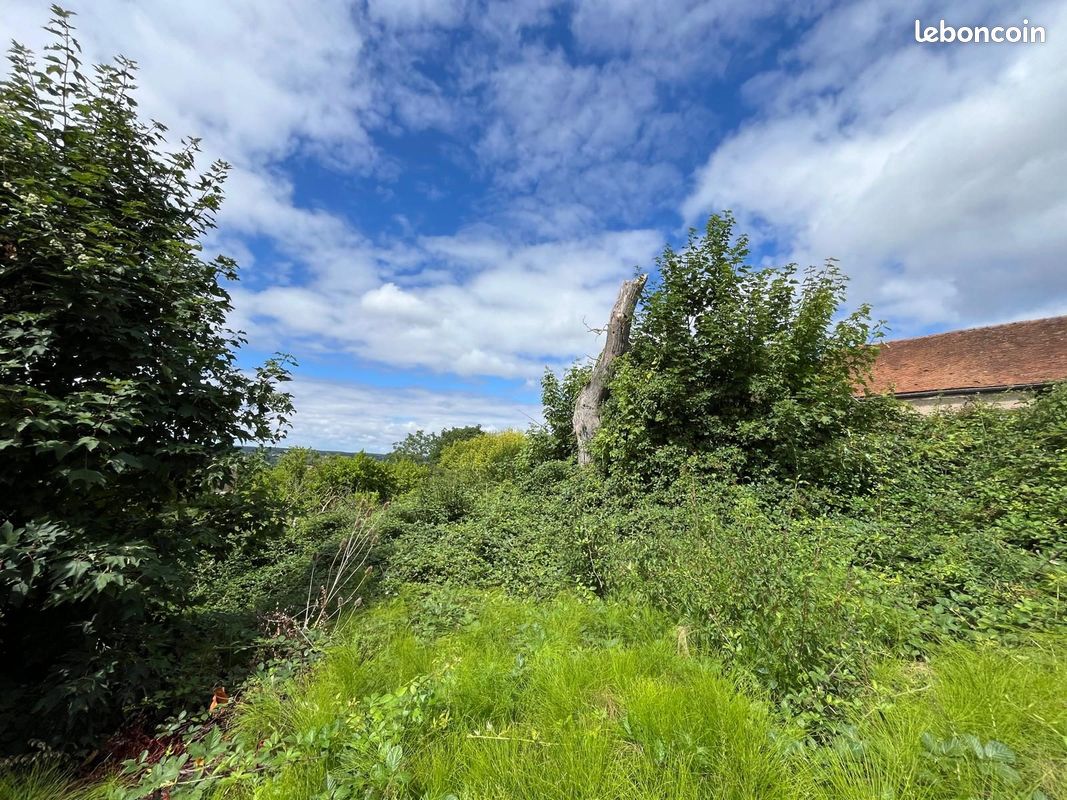 Grundstück in Abrest, France 2282m², Nr. 338227