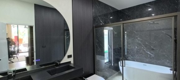 5 Schlafzimmer Villa in Pattaya, Thailand, Nr. 81745 2
