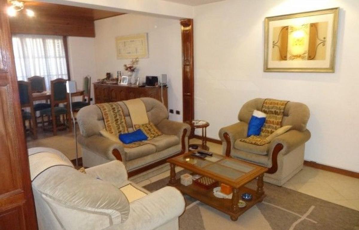 3 bedrooms House in Mar del Plata, Argentina No. 68876