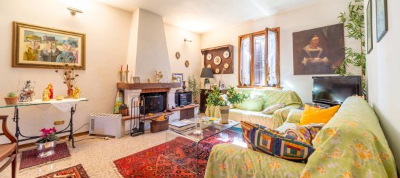 3 Schlafzimmer Villa in Parma, Italy, Nr. 22314 10