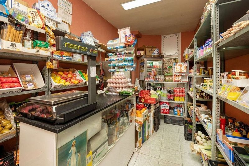 16m² Commercial property in Granada, Spain No. 223431