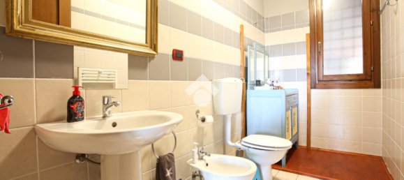 Villa de 5 habitaciónes en Baricella, Italy No. 15518 15