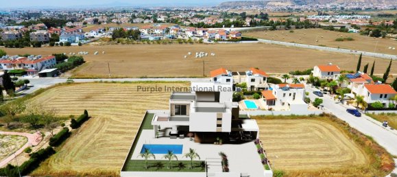 4 bedrooms Villa in Larnaka, Cyprus No. 1146 11