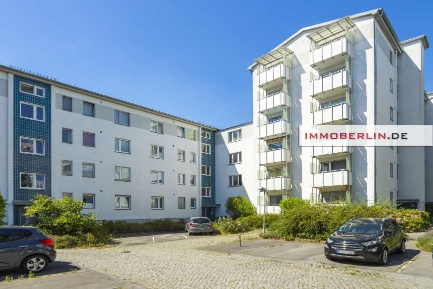 Apartamento de 2 habitaciónes en Hakenfelde, Germany No. 223548