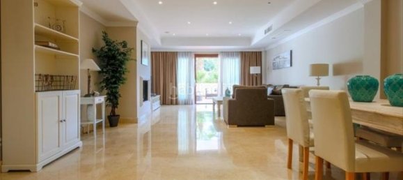 2 bedrooms Apartment in Marbella, Spain No. 121843 2
