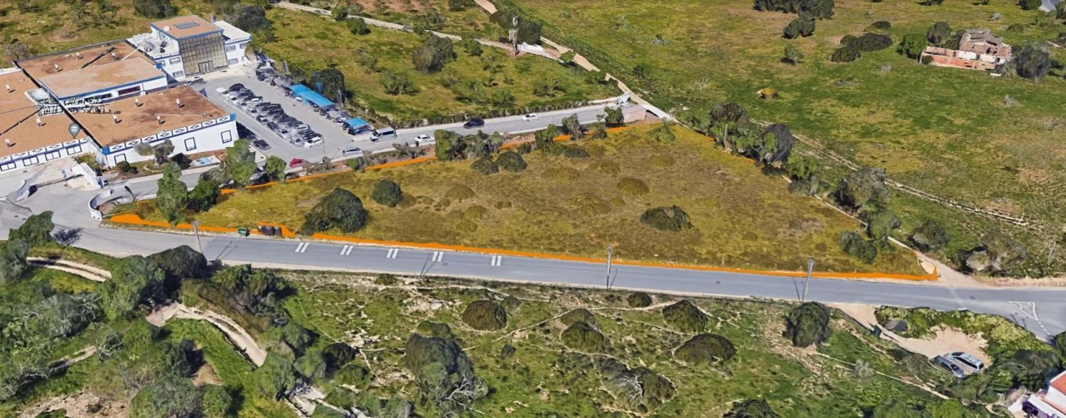  Land in Albufeira, Portugal No. 210565