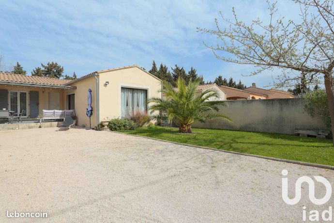 Casa de 4 divisões em Avignon, France N.º 304278