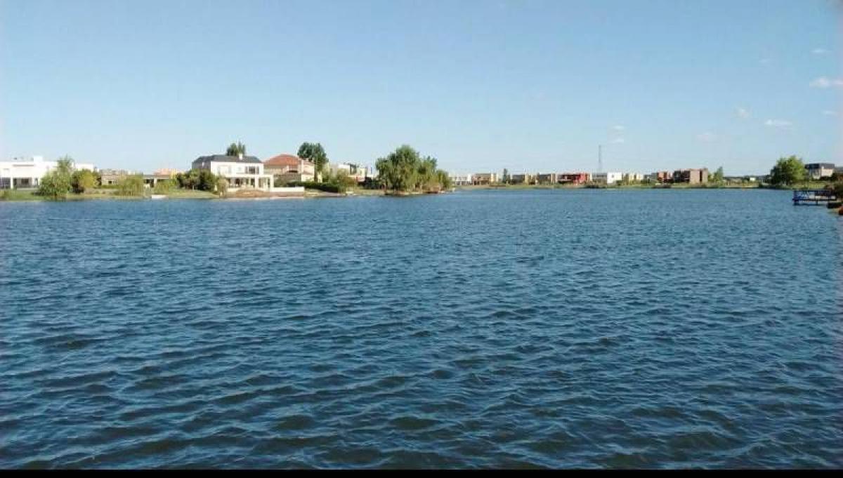  Land in Tigre, Argentina No. 119757