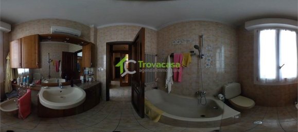 3 Schlafzimmer Doppelhaus in Modena, Italy, Nr. 53844 35