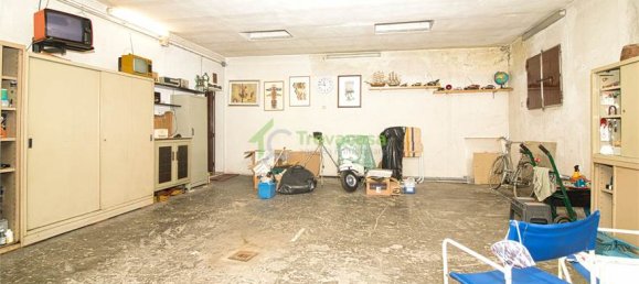 3 Schlafzimmer Doppelhaus in Modena, Italy, Nr. 53844 29