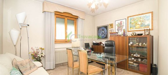 3 Schlafzimmer Doppelhaus in Modena, Italy, Nr. 53844 6