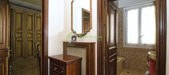 3 Schlafzimmer Doppelhaus in Modena, Italy, Nr. 53844 18