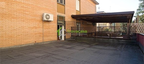 3 Schlafzimmer Doppelhaus in Modena, Italy, Nr. 53844 44