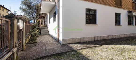3 Schlafzimmer Doppelhaus in Modena, Italy, Nr. 53844 40