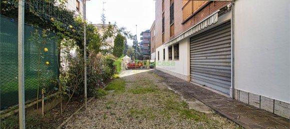 3 Schlafzimmer Doppelhaus in Modena, Italy, Nr. 53844 42