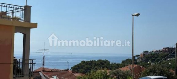2 bedrooms Apartment in Bergeggi, Italy No. 283866 7