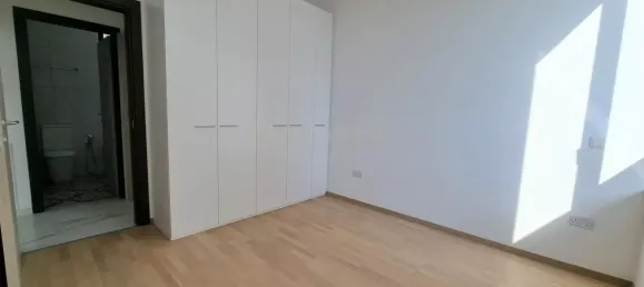 3 bedrooms Apartment in Germasogeia, Cyprus No. 694 4