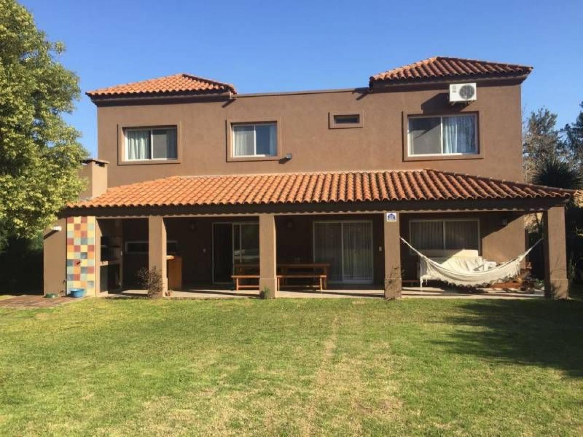 3 Schlafzimmer Haus in Pilar, Argentina, Nr. 55659