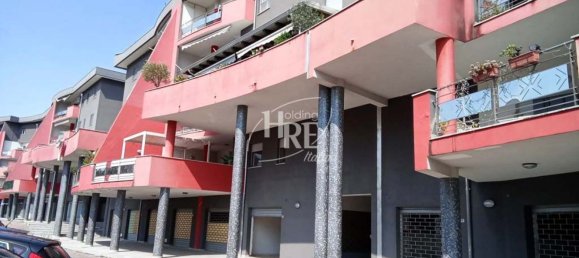 94m² Commercial property in Montalto Uffugo, Italy No. 337992 4