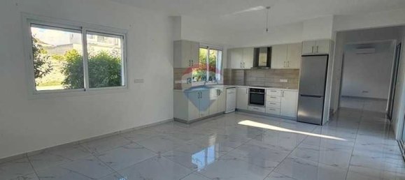 4 bedrooms Commercial property in Limassol, Cyprus No. 19511 3