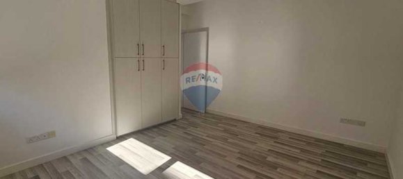 4 bedrooms Commercial property in Limassol, Cyprus No. 19511 6