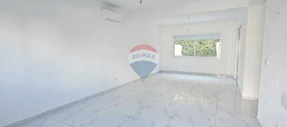 4 bedrooms Commercial property in Limassol, Cyprus No. 19511 2