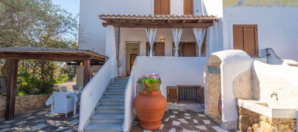 Квартира с 4 спальнями в Орозеи, Италия № 170575 28