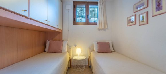 Квартира с 4 спальнями в Орозеи, Италия № 170575 22