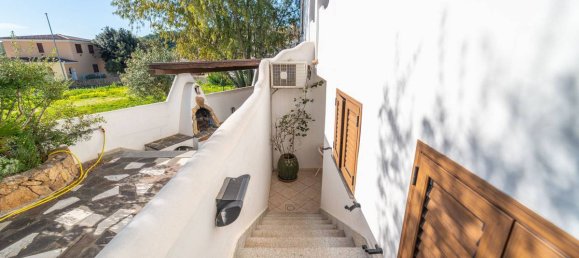 Квартира с 4 спальнями в Орозеи, Италия № 170575 10