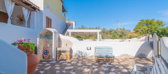 Квартира с 4 спальнями в Орозеи, Италия № 170575 29