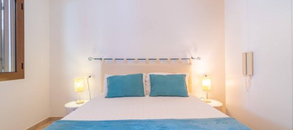 Квартира с 4 спальнями в Орозеи, Италия № 170575 39