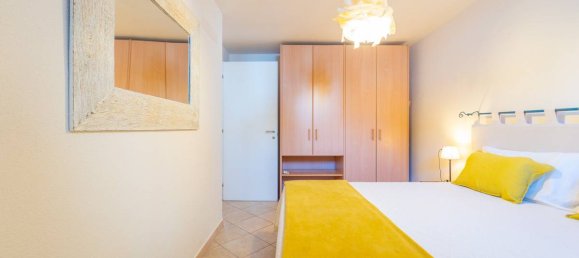 Квартира с 4 спальнями в Орозеи, Италия № 170575 21