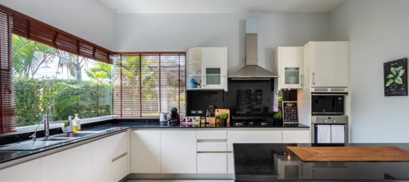 4 bedrooms Villa in Phuket, Thailand No. 6057 9