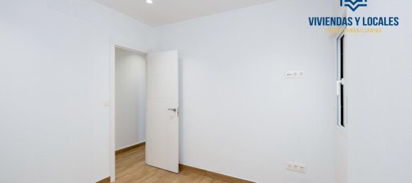 3 bedrooms Apartment in Granada, Spain No. 137027 8