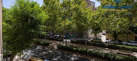 3 bedrooms Apartment in Granada, Spain No. 137027 10