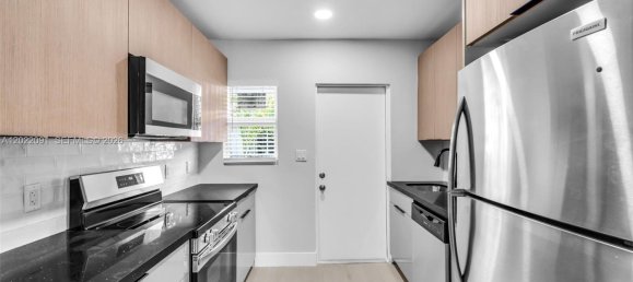 2 Schlafzimmer Villa in Miami, USA, Nr. 615002 13