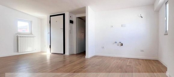 4-Zimmer Wohnung in Rome, Italy, Nr. 261528 6