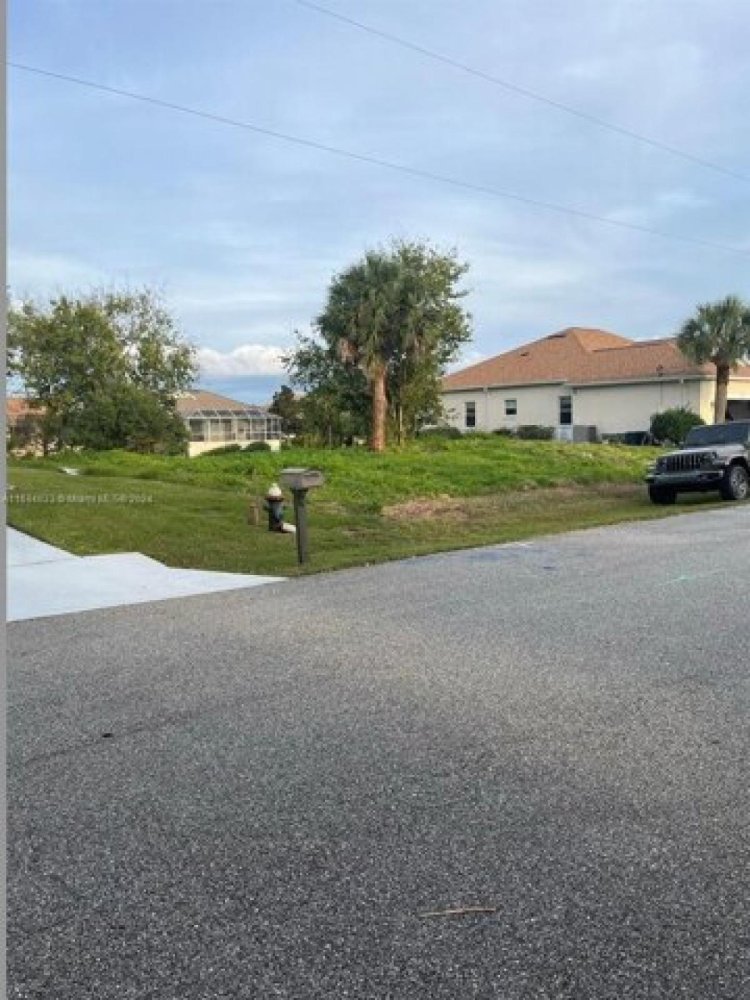  قطعة أرض في Palm Coast, USA رقم 499949