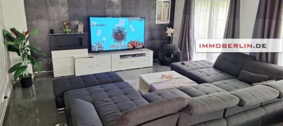 6 rooms Villa in Brandenburg, Germany No. 36292 3