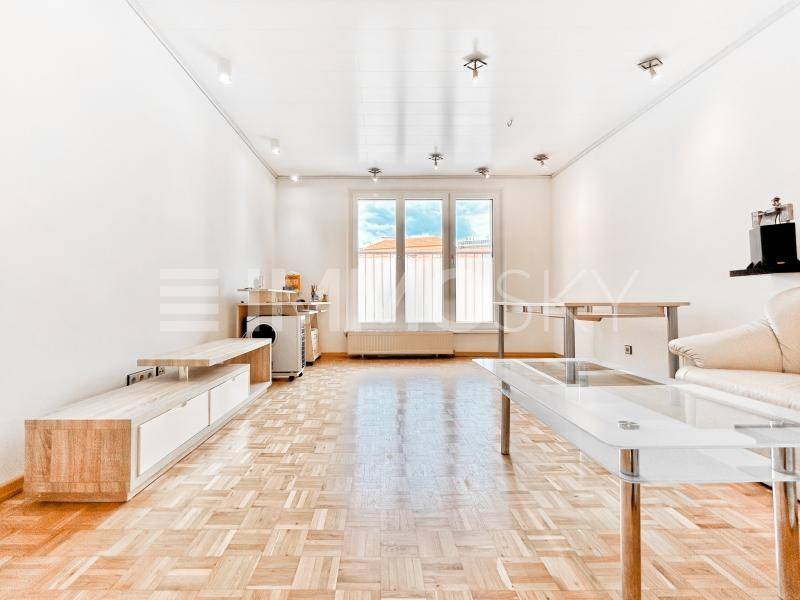 Apartamento de 2 habitaciónes en Hietzing, Austria No. 199024