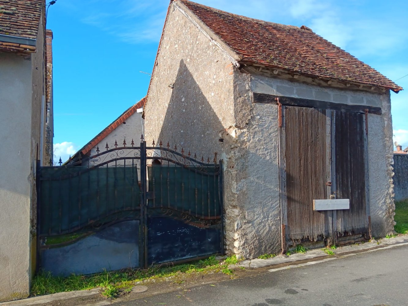 2 bedrooms House in Montlivault, France No. 282659