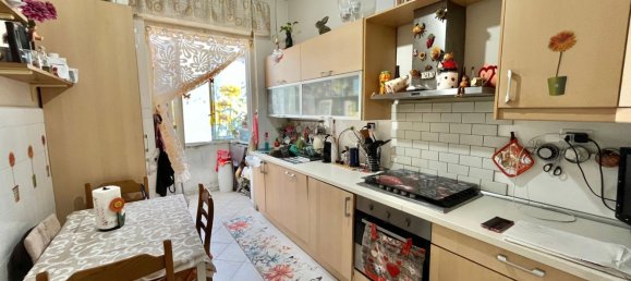 4 chambres Appartement à Genoa, Italy No. 376393 3