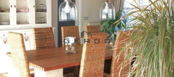 5 bedrooms Villa in Roncade, Italy No. 229520 3