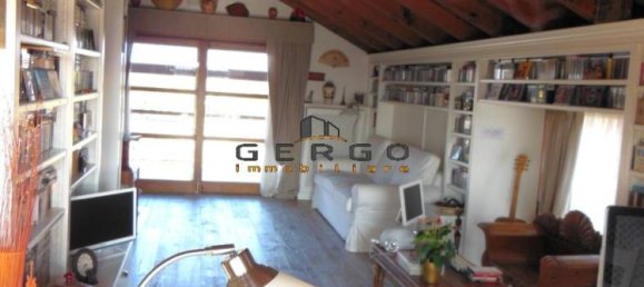 5 bedrooms Villa in Roncade, Italy No. 229520 11