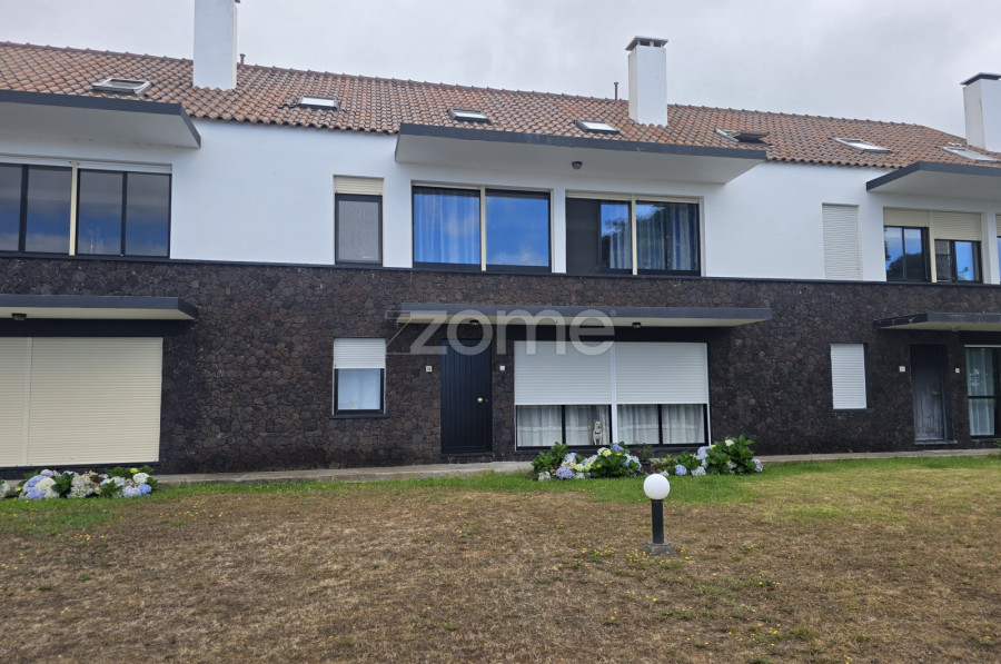 3 bedrooms Apartment in Lagoa, Portugal No. 217948