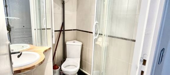 1 bedroom Apartment in Paris, France No. 349714 7