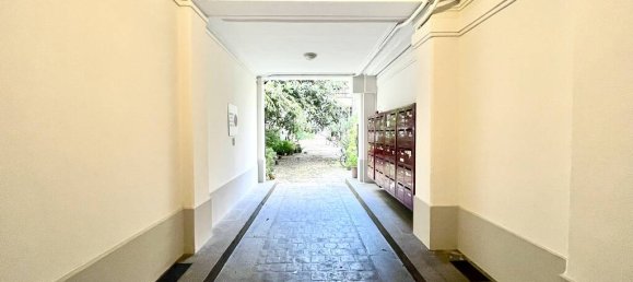 1 bedroom Apartment in Paris, France No. 349714 10