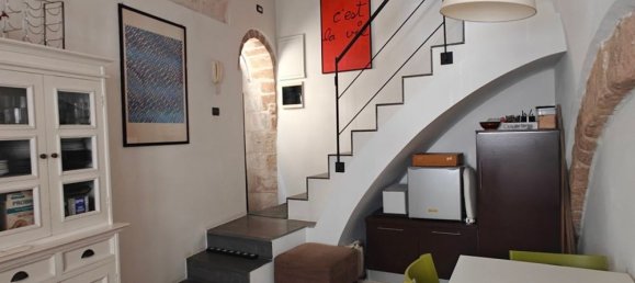 3 rooms Apartment in Bari, Italy No. 268042 5