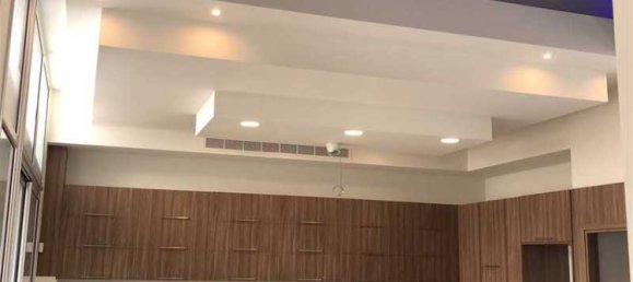 3 bedrooms Villa in Limassol, Cyprus No. 7580 8